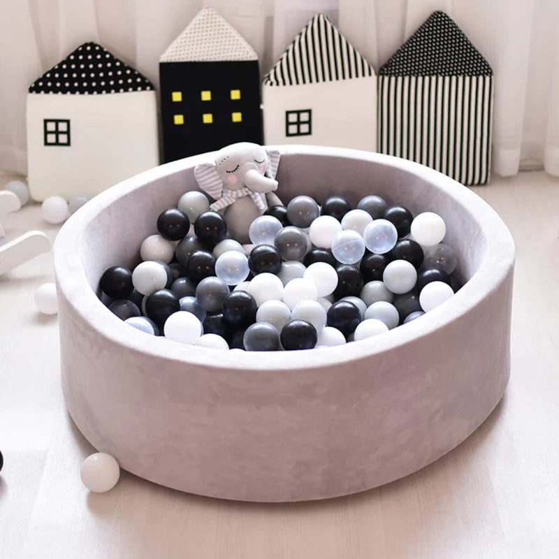 Luxe Foam Ball Pit + 200 Balls